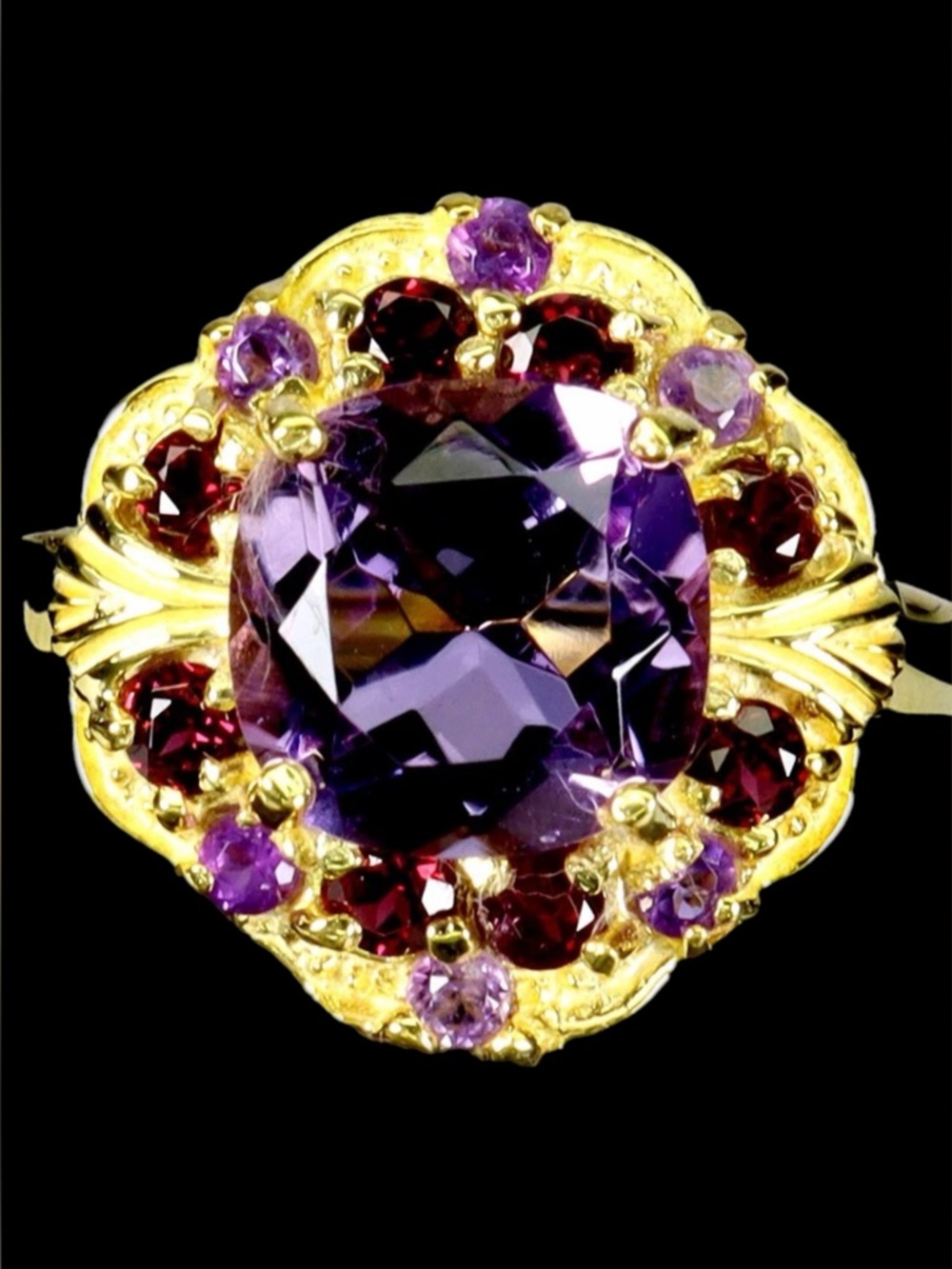 Cushion Cut Deep Purple Genuine Amethyst & Mozambique Garnet Ring
❤️See Video❤️